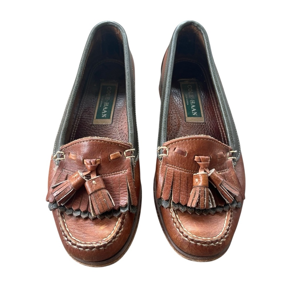 VINTAGE COLE HAHN Preppy Green & Brown Leather Slip on Tasseled Loafers Size 7.5